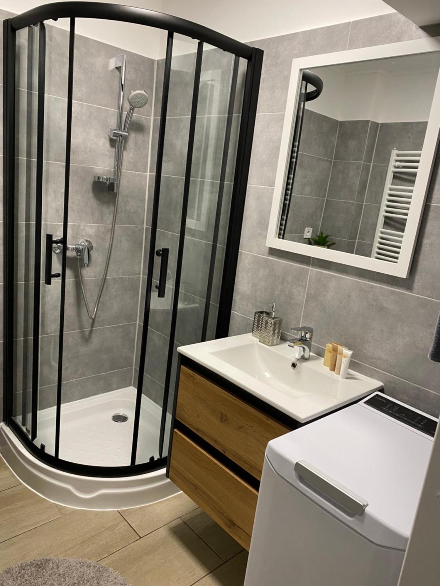 Hévíz Ikon Apartment מראה חיצוני תמונה