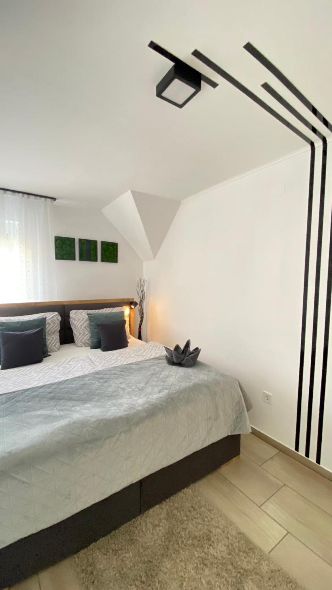 Hévíz Ikon Apartment מראה חיצוני תמונה